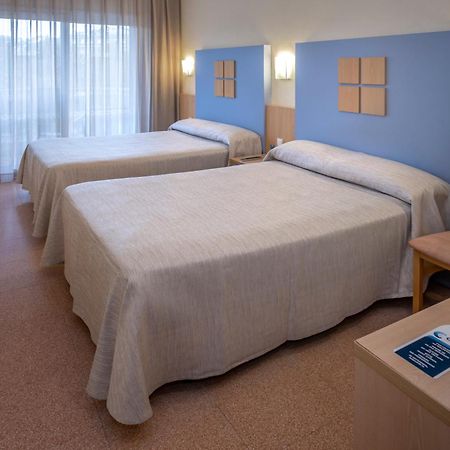 Caprici Beach Hotel & Spa 圣苏珊娜 外观 照片