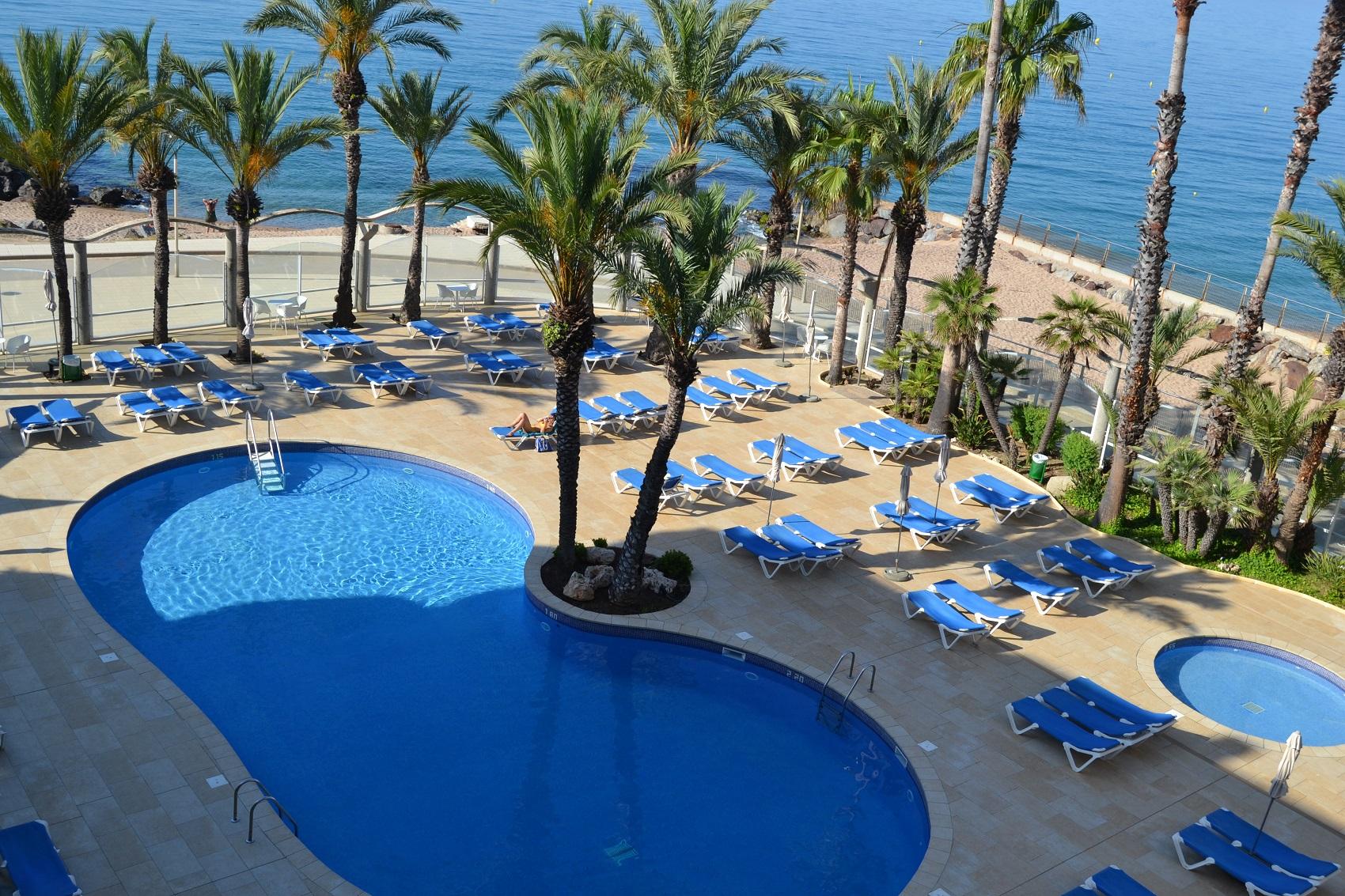 Caprici Beach Hotel & Spa 圣苏珊娜 外观 照片
