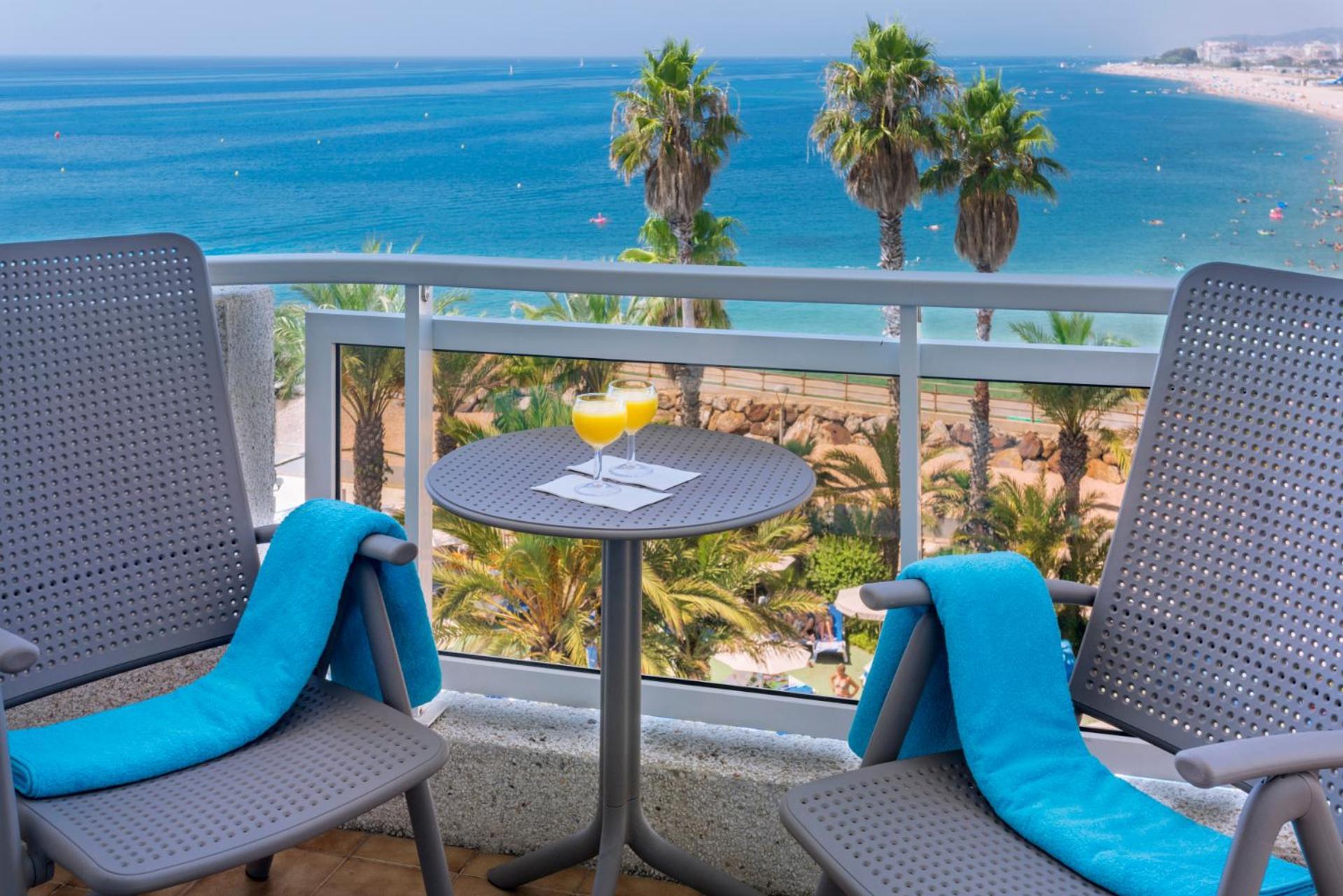 Caprici Beach Hotel & Spa 圣苏珊娜 外观 照片