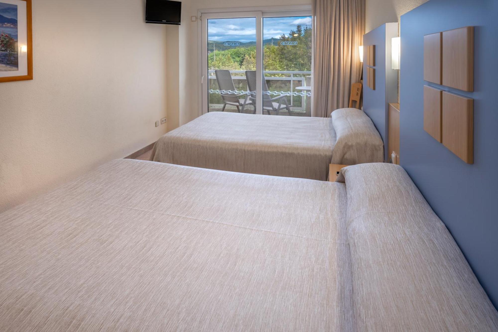 Caprici Beach Hotel & Spa 圣苏珊娜 外观 照片
